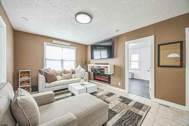 1146 E Wheat Rd - , VINELAND