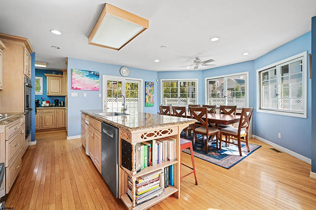 104  Van Sant - , LINWOOD