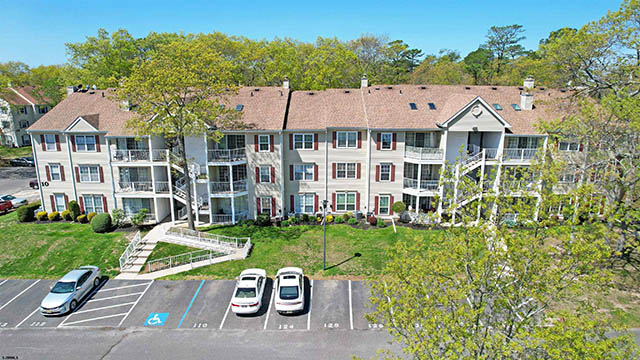 120  Iroquois Drive - , ABSECON