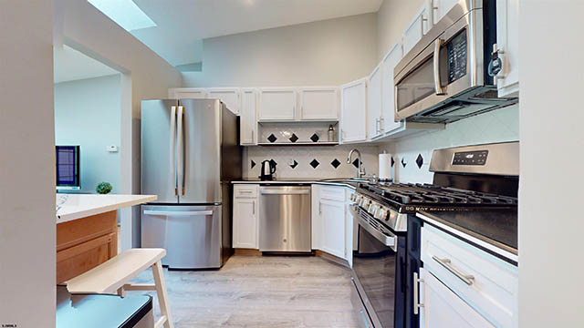120  Iroquois Drive - , ABSECON
