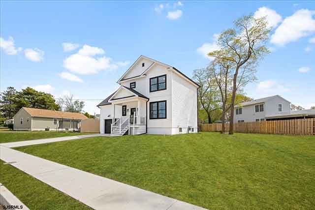607  Lake - , NORTHFIELD