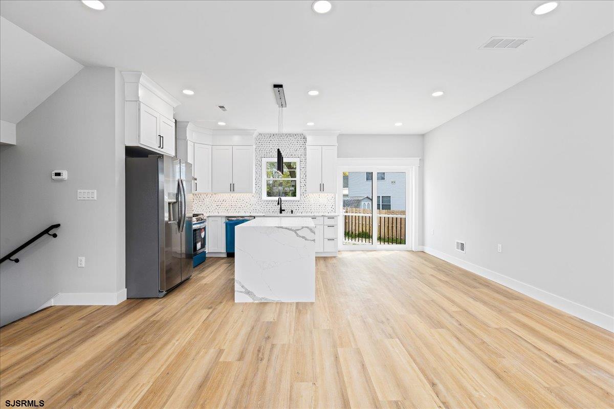 607  Lake - , NORTHFIELD
