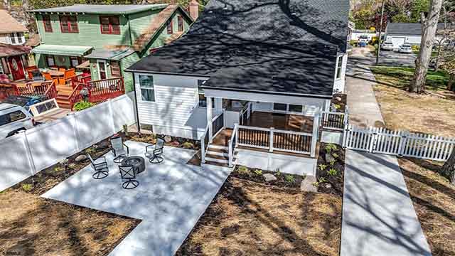 933  Oak Grove - , LINWOOD