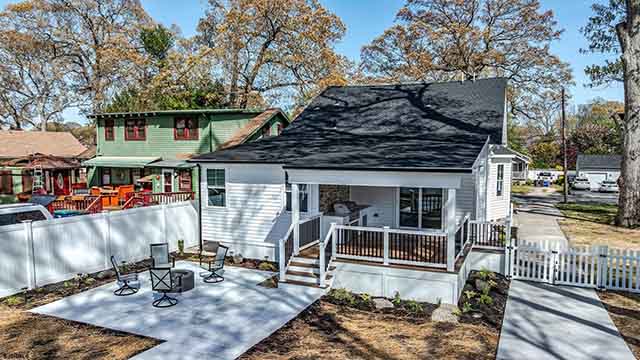 933  Oak Grove - , LINWOOD
