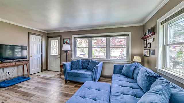 202  Davis - , NORTHFIELD