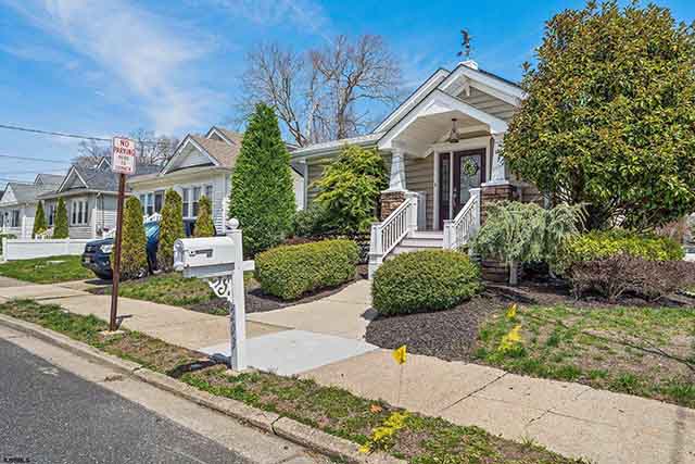 203  Roosevelt Ave - , NORTHFIELD