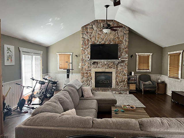 1205  Zion - , NORTHFIELD
