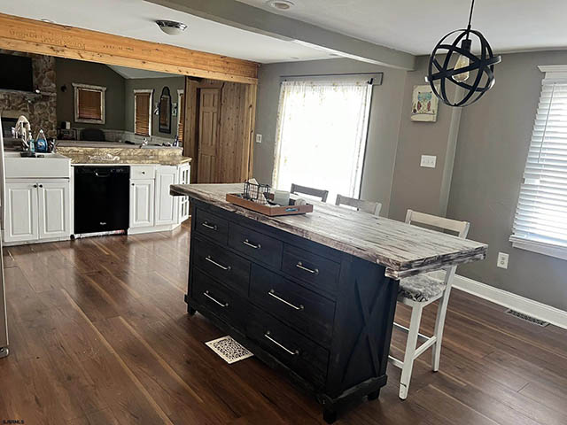 1205  Zion - , NORTHFIELD