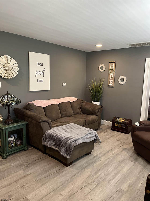 7043  Black Horse - , EGG HARBOR TOWNSHIP