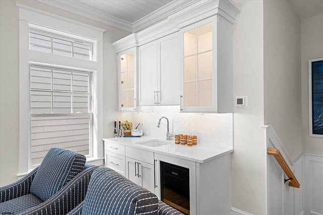116  Atlantic - , OCEAN CITY