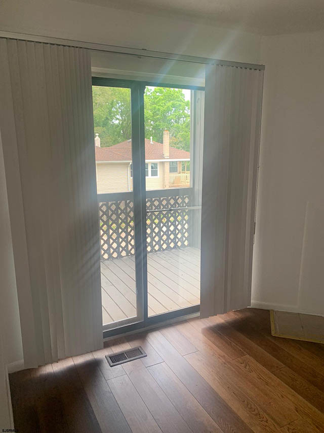 24 W Leeds Ave - , PLEASANTVILLE