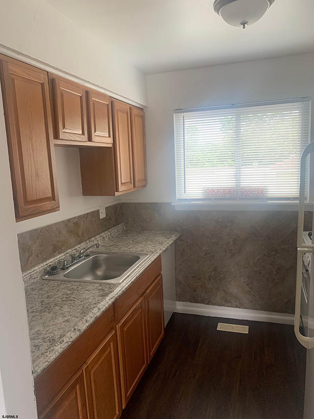 24 W Leeds Ave - , PLEASANTVILLE