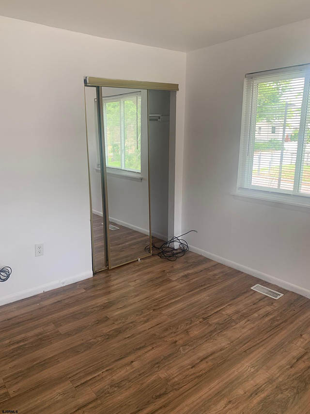 24 W Leeds Ave - , PLEASANTVILLE