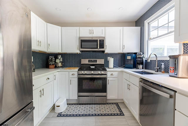 135 E Revere Ave - , NORTHFIELD