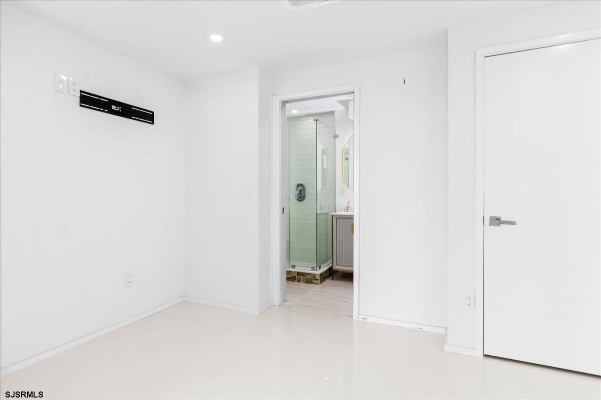 9600  Atlantic - , MARGATE CITY