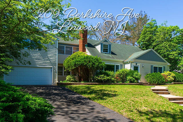 209  Berkshire - , LINWOOD