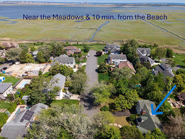 209  Berkshire - , LINWOOD