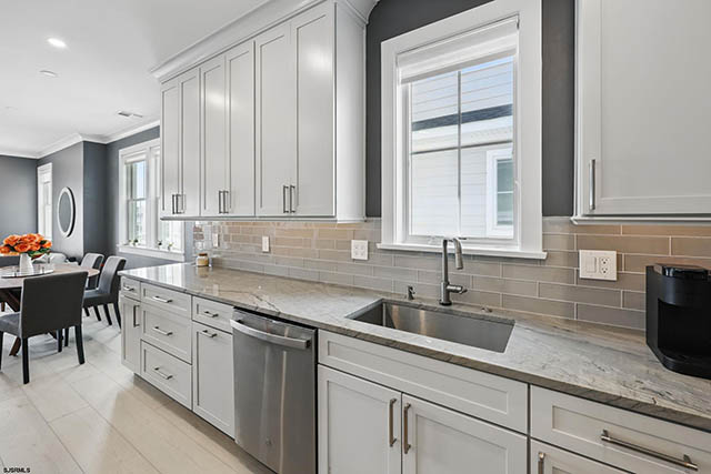 105 S Surrey Ave - , VENTNOR CITY