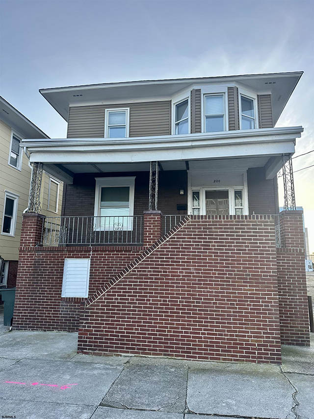 220  Seaside Ave - , ATLANTIC CITY
