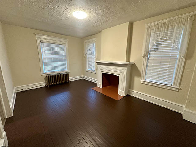 220  Seaside Ave - , ATLANTIC CITY