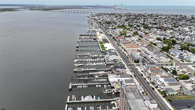 312-316  Bay - , OCEAN CITY