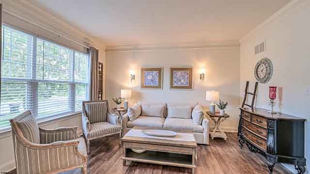 64  Monet - , MAYS LANDING