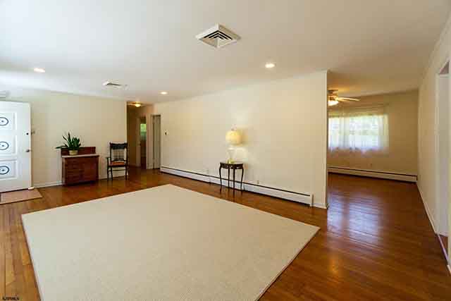 2044  Cedarbridge - , NORTHFIELD