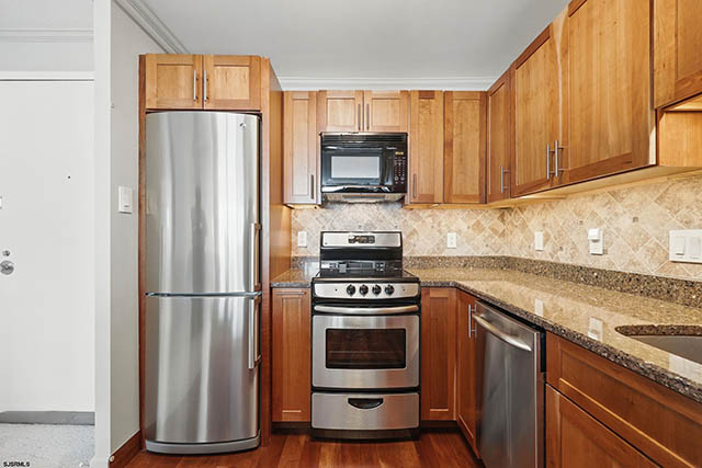 111 S 16th Ave - , LONGPORT