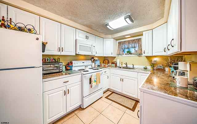 23  39th  Unit B - , SEA ISLE CITY
