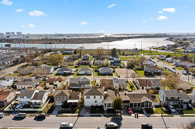 1134  Monroe - , ATLANTIC CITY