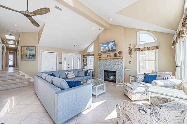 4923  Central - , OCEAN CITY